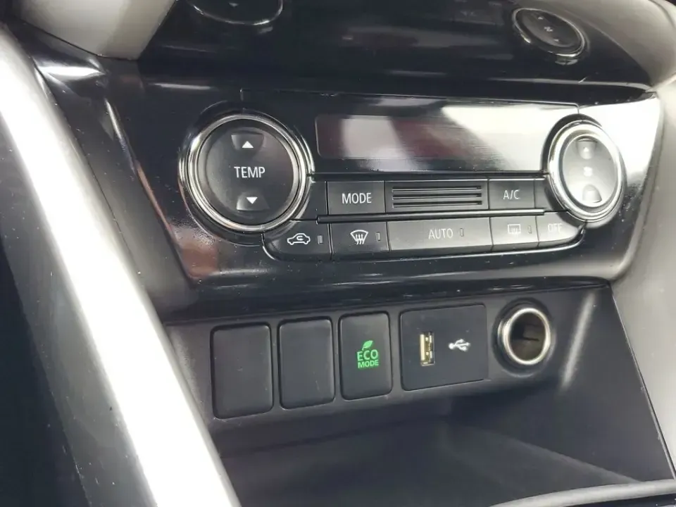 2020 /Black Mitsubishi Eclipse Cross ES (JA4AT3AA4LZ) with an 4 Cyl, 1.5L engine, 8-speed CVT transmission, located at 6064 Gull Rd, Kalamazoo, MI, 49048, (269) 222-0088, 42.328388, -85.512924 - Whether you're a Kalamazoo commuter battling unpredictable Michigan weather, a weekend adventurer heading out toward Gull Lake, or a growing household that needs one SUV to do it all, this 2020 Mitsubishi Eclipse Cross ES AWD is built for real life. With confident traction, smart safety tech, and ev - Photo#21