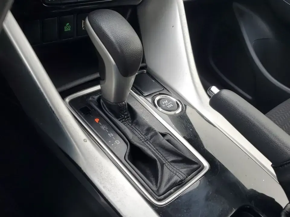 2020 /Black Mitsubishi Eclipse Cross ES (JA4AT3AA4LZ) with an 4 Cyl, 1.5L engine, 8-speed CVT transmission, located at 6064 Gull Rd, Kalamazoo, MI, 49048, (269) 222-0088, 42.328388, -85.512924 - Whether you're a Kalamazoo commuter battling unpredictable Michigan weather, a weekend adventurer heading out toward Gull Lake, or a growing household that needs one SUV to do it all, this 2020 Mitsubishi Eclipse Cross ES AWD is built for real life. With confident traction, smart safety tech, and ev - Photo#22