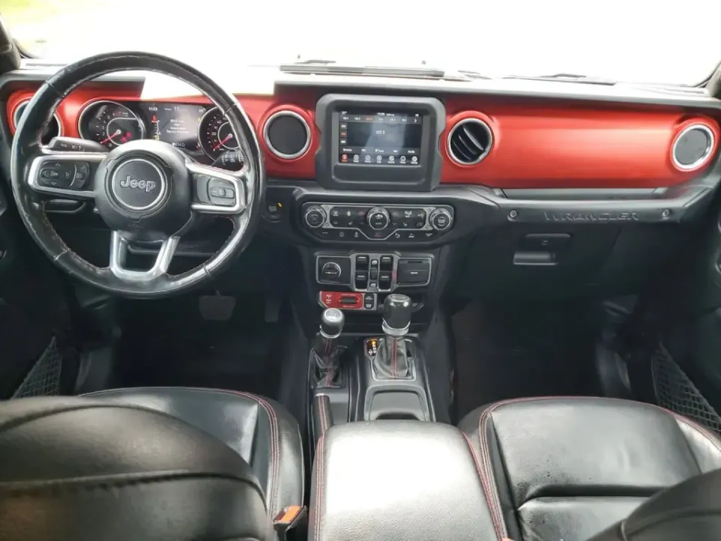 2021 /Black Jeep Wrangler Unlimited Rubicon (1C4HJXFN3MW) with an 4 Cyl, 2.0L engine, 8-speed automatic transmission, located at 6064 Gull Rd, Kalamazoo, MI, 49048, (269) 222-0088, 42.328388, -85.512924 - Whether your idea of a perfect weekend is a muddy two-track in the woods, a sunset cruise to Lake Michigan, or a snow-dusted commute across town, this 2021 Jeep Wrangler Unlimited Rubicon is built for the lifestyle that refuses to stay on pavement. With legendary Jeep capability, smart tech for ever - Photo#9