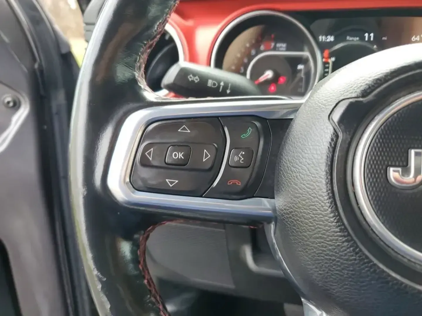 2021 /Black Jeep Wrangler Unlimited Rubicon (1C4HJXFN3MW) with an 4 Cyl, 2.0L engine, 8-speed automatic transmission, located at 6064 Gull Rd, Kalamazoo, MI, 49048, (269) 222-0088, 42.328388, -85.512924 - Whether your idea of a perfect weekend is a muddy two-track in the woods, a sunset cruise to Lake Michigan, or a snow-dusted commute across town, this 2021 Jeep Wrangler Unlimited Rubicon is built for the lifestyle that refuses to stay on pavement. With legendary Jeep capability, smart tech for ever - Photo#17