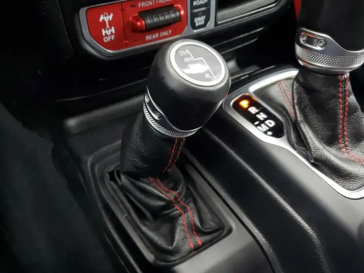 2021 /Black Jeep Wrangler Unlimited Rubicon (1C4HJXFN3MW) with an 4 Cyl, 2.0L engine, 8-speed automatic transmission, located at 6064 Gull Rd, Kalamazoo, MI, 49048, (269) 222-0088, 42.328388, -85.512924 - Whether your idea of a perfect weekend is a muddy two-track in the woods, a sunset cruise to Lake Michigan, or a snow-dusted commute across town, this 2021 Jeep Wrangler Unlimited Rubicon is built for the lifestyle that refuses to stay on pavement. With legendary Jeep capability, smart tech for ever - Photo#25