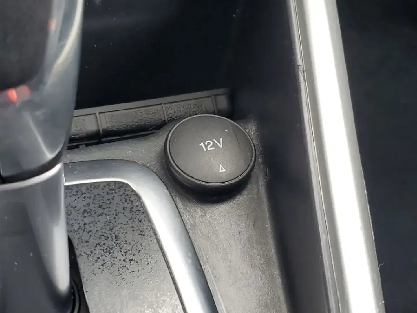 2020 /Ebony Black Ford Ecosport Titanium (MAJ6S3KL1LC) with an 4 Cyl, 2.0L engine, 6-speed automatic transmission, located at 6064 Gull Rd, Kalamazoo, MI, 49048, (269) 222-0088, 42.328388, -85.512924 - Whether your week is packed with long commutes down Gull Road, quick school drop-offs near Comstock, or spontaneous weekend escapes to the Kalamazoo River Valley Trail, this 2020 Ford EcoSport Titanium 4WD is built for real-life flexibility. It's the kind of compact SUV that fits easily into downtow - Photo#27