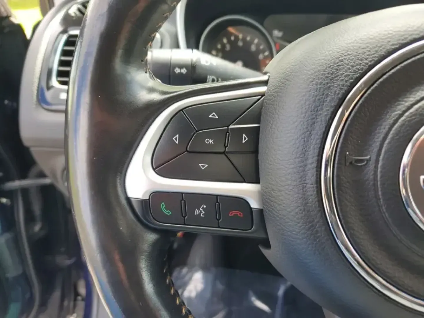 2019 /Black Jeep Compass Limited (3C4NJDCB1KT) with an 4 Cyl, 2.4L engine, 9-speed automatic transmission, located at 6064 Gull Rd, Kalamazoo, MI, 49048, (269) 222-0088, 42.328388, -85.512924 - Whether your weekends include a quick escape to the lakes, a snowy commute across town, or packing up for a family road trip, this 2019 Jeep Compass Limited 4WD is built for the Kalamazoo lifestyle-comfortable for everyday errands and confident when Michigan weather turns unpredictable. Finished in - Photo#18