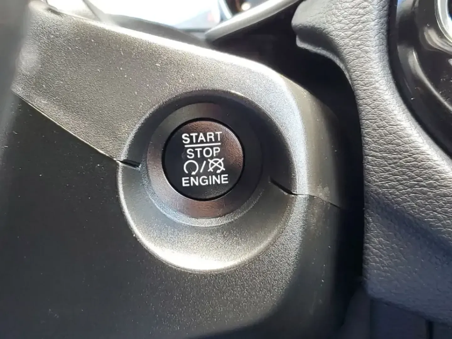 2019 /Black Jeep Compass Limited (3C4NJDCB1KT) with an 4 Cyl, 2.4L engine, 9-speed automatic transmission, located at 6064 Gull Rd, Kalamazoo, MI, 49048, (269) 222-0088, 42.328388, -85.512924 - Whether your weekends include a quick escape to the lakes, a snowy commute across town, or packing up for a family road trip, this 2019 Jeep Compass Limited 4WD is built for the Kalamazoo lifestyle-comfortable for everyday errands and confident when Michigan weather turns unpredictable. Finished in - Photo#24