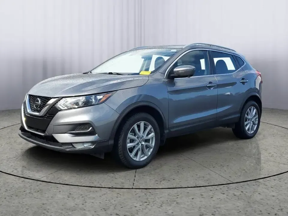 2022 /Charcoal Nissan Rogue SV (JN1BJ1BW8NW) with an 4 Cyl, 2.0L engine, CVT transmission, located at 6064 Gull Rd, Kalamazoo, MI, 49048, (269) 222-0088, 42.328388, -85.512924 - Whether your weeks are packed with long commutes up and down I-94, school drop-offs in Milwood, or spontaneous weekend escapes to Lake Michigan, this 2022 Nissan Rogue SV AWD is built to keep life moving comfortably and confidently. With its practical SUV layout, smart safety tech, and all-weather c - Photo#1