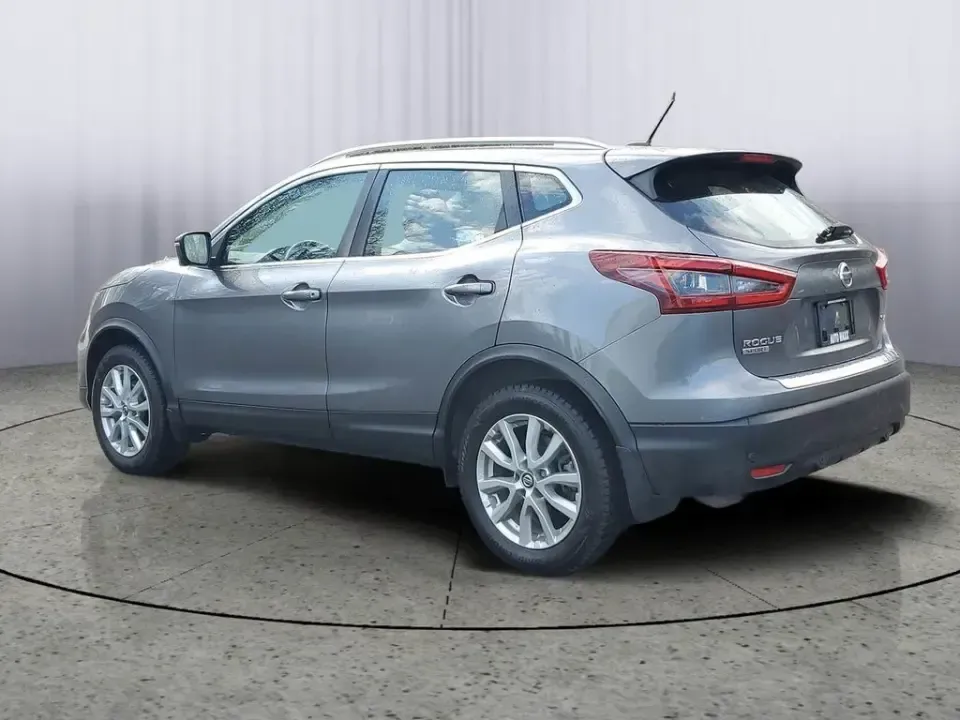 2022 /Charcoal Nissan Rogue SV (JN1BJ1BW8NW) with an 4 Cyl, 2.0L engine, CVT transmission, located at 6064 Gull Rd, Kalamazoo, MI, 49048, (269) 222-0088, 42.328388, -85.512924 - Whether your weeks are packed with long commutes up and down I-94, school drop-offs in Milwood, or spontaneous weekend escapes to Lake Michigan, this 2022 Nissan Rogue SV AWD is built to keep life moving comfortably and confidently. With its practical SUV layout, smart safety tech, and all-weather c - Photo#2