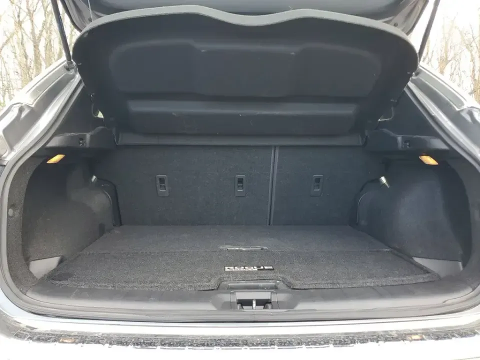 2022 /Charcoal Nissan Rogue SV (JN1BJ1BW8NW) with an 4 Cyl, 2.0L engine, CVT transmission, located at 6064 Gull Rd, Kalamazoo, MI, 49048, (269) 222-0088, 42.328388, -85.512924 - Whether your weeks are packed with long commutes up and down I-94, school drop-offs in Milwood, or spontaneous weekend escapes to Lake Michigan, this 2022 Nissan Rogue SV AWD is built to keep life moving comfortably and confidently. With its practical SUV layout, smart safety tech, and all-weather c - Photo#7