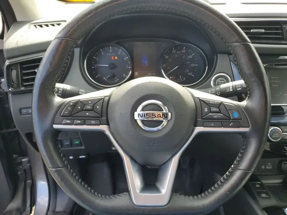 2022 /Charcoal Nissan Rogue SV (JN1BJ1BW8NW) with an 4 Cyl, 2.0L engine, CVT transmission, located at 6064 Gull Rd, Kalamazoo, MI, 49048, (269) 222-0088, 42.328388, -85.512924 - Whether your weeks are packed with long commutes up and down I-94, school drop-offs in Milwood, or spontaneous weekend escapes to Lake Michigan, this 2022 Nissan Rogue SV AWD is built to keep life moving comfortably and confidently. With its practical SUV layout, smart safety tech, and all-weather c - Photo#17