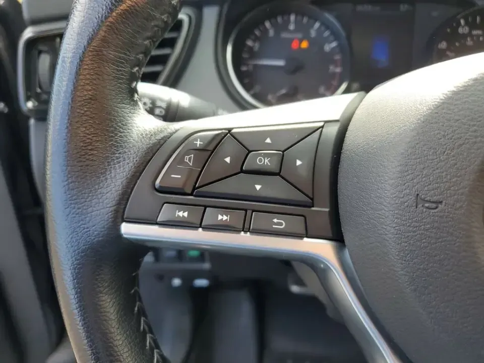 2022 /Charcoal Nissan Rogue SV (JN1BJ1BW8NW) with an 4 Cyl, 2.0L engine, CVT transmission, located at 6064 Gull Rd, Kalamazoo, MI, 49048, (269) 222-0088, 42.328388, -85.512924 - Whether your weeks are packed with long commutes up and down I-94, school drop-offs in Milwood, or spontaneous weekend escapes to Lake Michigan, this 2022 Nissan Rogue SV AWD is built to keep life moving comfortably and confidently. With its practical SUV layout, smart safety tech, and all-weather c - Photo#18