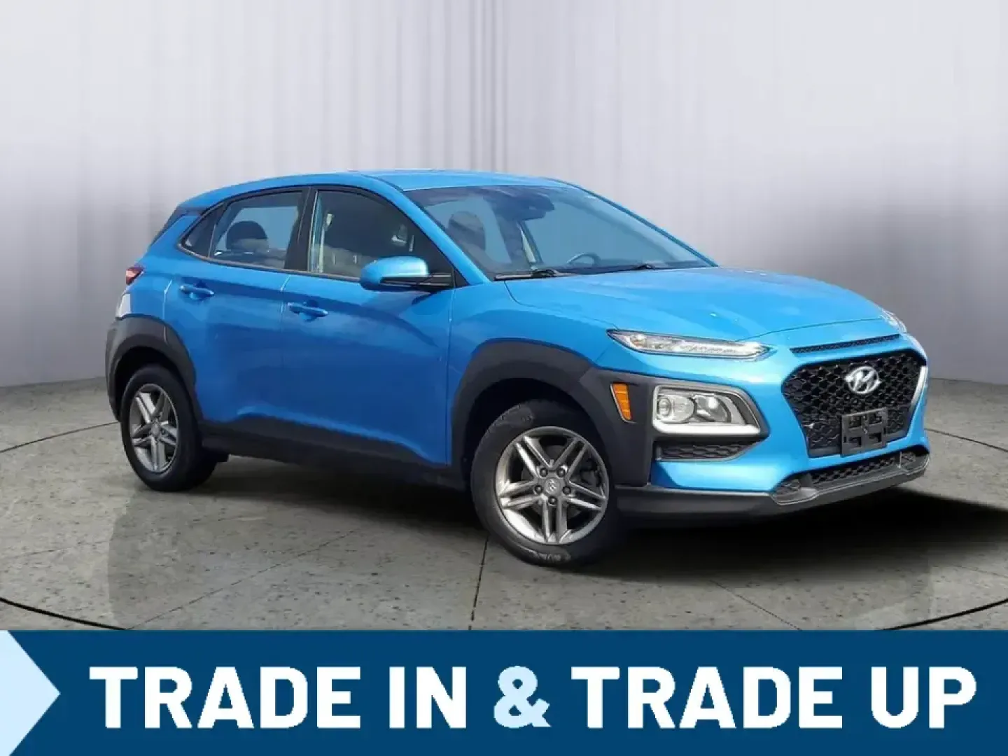 2021 Hyundai Kona SE (KM8K12AA9MU) with an 4 Cyl, 2.0L engine, Automatic transmission, located at 6064 Gull Rd, Kalamazoo, MI, 49048, (269) 222-0088, 42.328388, -85.512924 - For commuters who want easy parking downtown, weekend explorers headed to Lake Michigan, and growing families who need flexible cargo space, this 2021 Hyundai Kona SE is the kind of small SUV that fits real life in Kalamazoo. With its efficient size, confident road manners, and smart tech, it's read - Photo#0