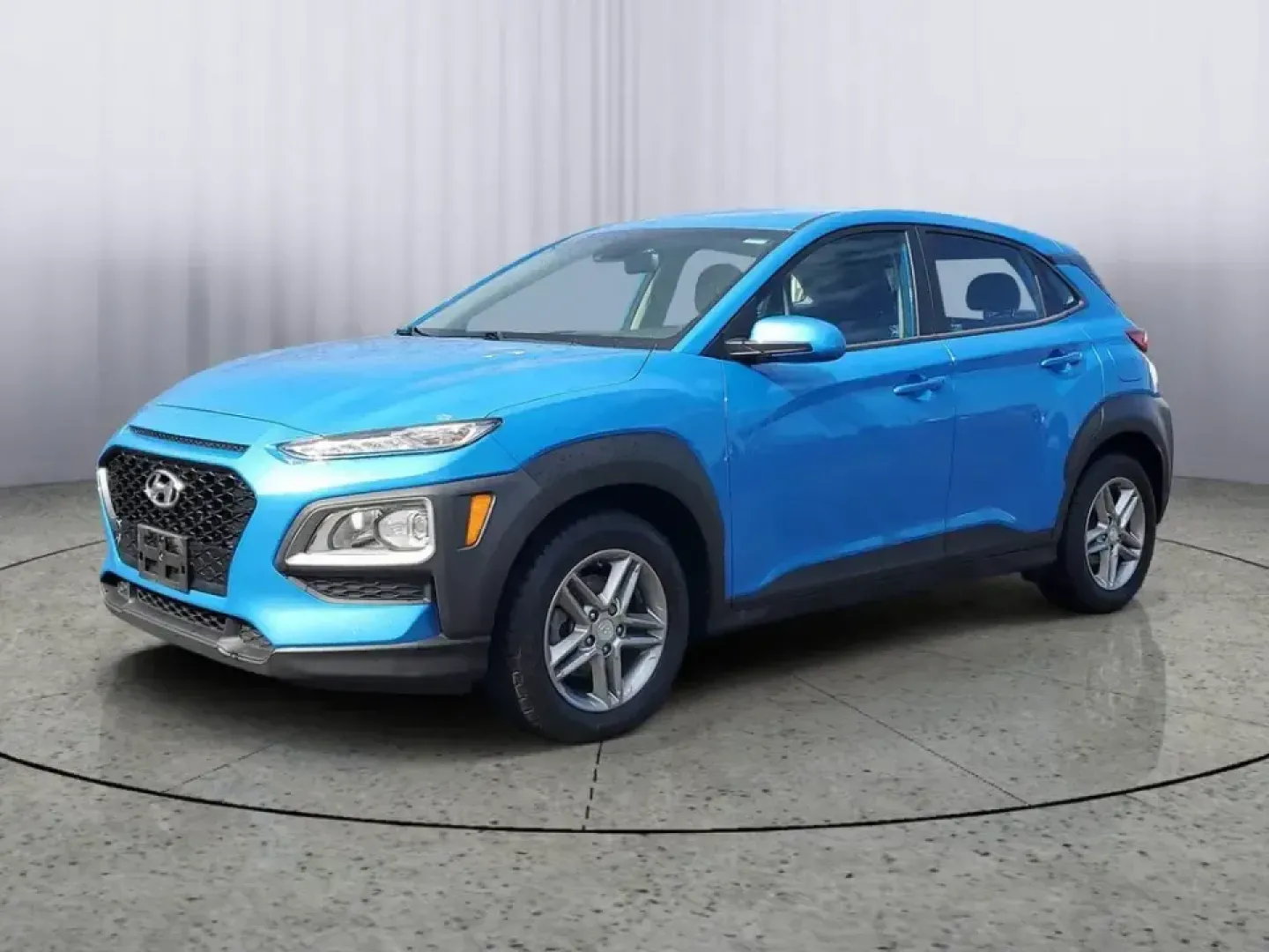 2021 Hyundai Kona SE (KM8K12AA9MU) with an 4 Cyl, 2.0L engine, Automatic transmission, located at 6064 Gull Rd, Kalamazoo, MI, 49048, (269) 222-0088, 42.328388, -85.512924 - For commuters who want easy parking downtown, weekend explorers headed to Lake Michigan, and growing families who need flexible cargo space, this 2021 Hyundai Kona SE is the kind of small SUV that fits real life in Kalamazoo. With its efficient size, confident road manners, and smart tech, it's read - Photo#1