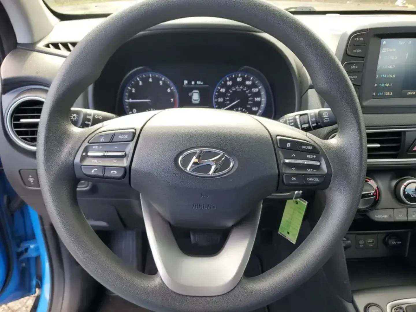 2021 Hyundai Kona SE (KM8K12AA9MU) with an 4 Cyl, 2.0L engine, Automatic transmission, located at 6064 Gull Rd, Kalamazoo, MI, 49048, (269) 222-0088, 42.328388, -85.512924 - For commuters who want easy parking downtown, weekend explorers headed to Lake Michigan, and growing families who need flexible cargo space, this 2021 Hyundai Kona SE is the kind of small SUV that fits real life in Kalamazoo. With its efficient size, confident road manners, and smart tech, it's read - Photo#14
