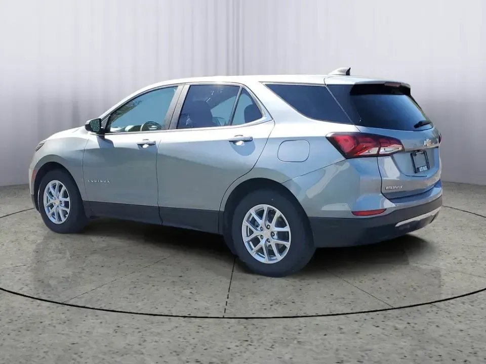 2023 /Medium Ash Gray Chevrolet Equinox LT (3GNAXKEG9PS) with an 4 Cyl, 1.5L engine, 6-speed automatic transmission, located at 6064 Gull Rd, Kalamazoo, MI, 49048, (269) 222-0088, 42.328388, -85.512924 - Make every day easier-whether you're commuting down Gull Rd to downtown Kalamazoo, loading up for a weekend at Fort Custer Recreation Area, or doing the school-and-grocery loop around Milham Park. This 2023 Chevrolet Equinox LT is the kind of smart, practical SUV that fits real life: comfortable, ef - Photo#2