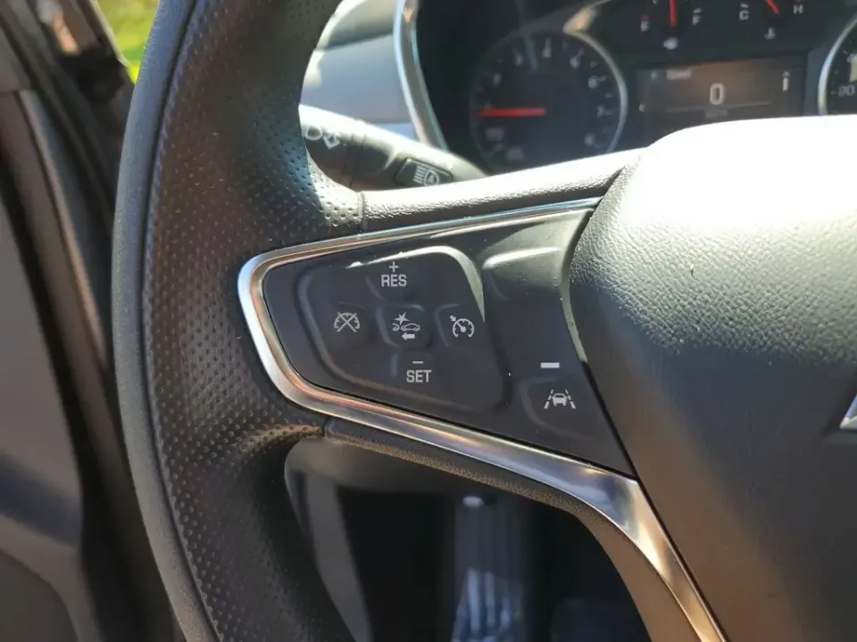 2023 /Medium Ash Gray Chevrolet Equinox LT (3GNAXKEG9PS) with an 4 Cyl, 1.5L engine, 6-speed automatic transmission, located at 6064 Gull Rd, Kalamazoo, MI, 49048, (269) 222-0088, 42.328388, -85.512924 - Make every day easier-whether you're commuting down Gull Rd to downtown Kalamazoo, loading up for a weekend at Fort Custer Recreation Area, or doing the school-and-grocery loop around Milham Park. This 2023 Chevrolet Equinox LT is the kind of smart, practical SUV that fits real life: comfortable, ef - Photo#17