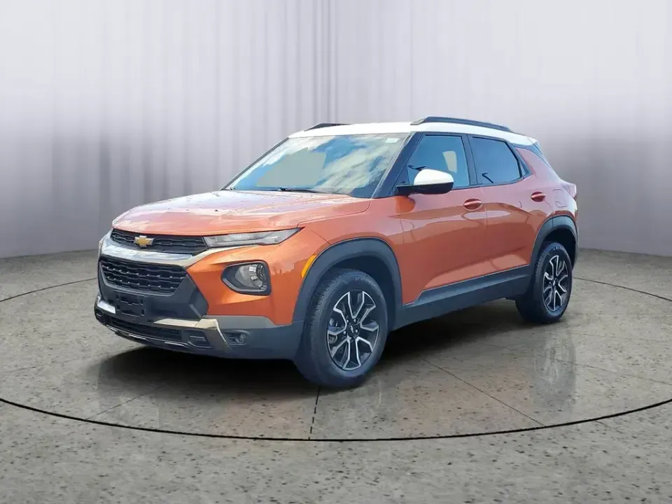 2023 /Jet Black w/Arizona Accents Chevrolet TrailBlazer ACTIV (KL79MSSL8PB) with an 3 Cyl, 1.3L engine, 9-speed automatic transmission, located at 6064 Gull Rd, Kalamazoo, MI, 49048, (269) 222-0088, 42.328388, -85.512924 - Pack up the gear, load the family, and point the nose toward a Michigan weekend-this 2023 Chevrolet TrailBlazer ACTIV AWD is the kind of small SUV that makes everyday commuting and spontaneous road trips feel effortless. With its bold Vivid Orange Metallic paint, confident stance, and adventure-read - Photo#1