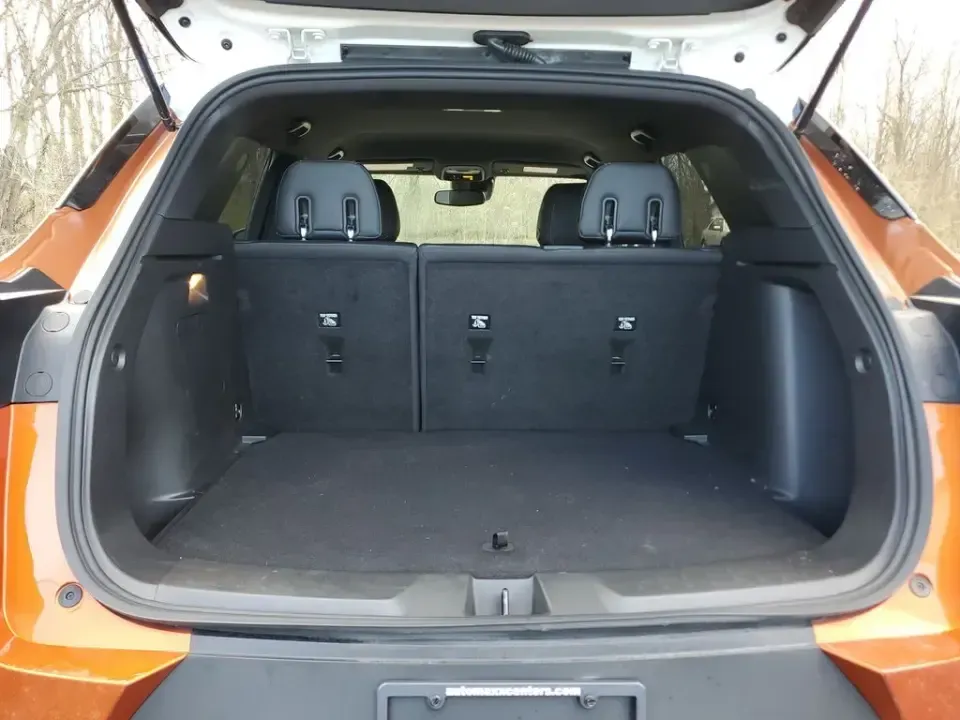 2023 /Jet Black w/Arizona Accents Chevrolet TrailBlazer ACTIV (KL79MSSL8PB) with an 3 Cyl, 1.3L engine, 9-speed automatic transmission, located at 6064 Gull Rd, Kalamazoo, MI, 49048, (269) 222-0088, 42.328388, -85.512924 - Pack up the gear, load the family, and point the nose toward a Michigan weekend-this 2023 Chevrolet TrailBlazer ACTIV AWD is the kind of small SUV that makes everyday commuting and spontaneous road trips feel effortless. With its bold Vivid Orange Metallic paint, confident stance, and adventure-read - Photo#7