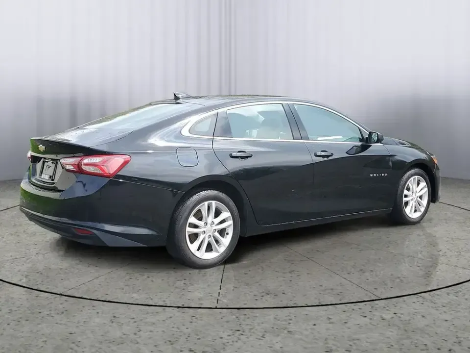 2020 /Jet Black Chevrolet Malibu LT (1G1ZD5ST3LF) with an 4 Cyl, 1.5L engine, CVT transmission, located at 6064 Gull Rd, Kalamazoo, MI, 49048, (269) 222-0088, 42.328388, -85.512924 - Need a smart, comfortable sedan that makes everyday life easier-whether you're commuting down Gull Rd to work, cruising I-94 toward Battle Creek, or planning a weekend date night downtown near Bronson Park? This 2020 Chevrolet Malibu LT is the kind of practical, stylish ride that fits real life in K - Photo#3