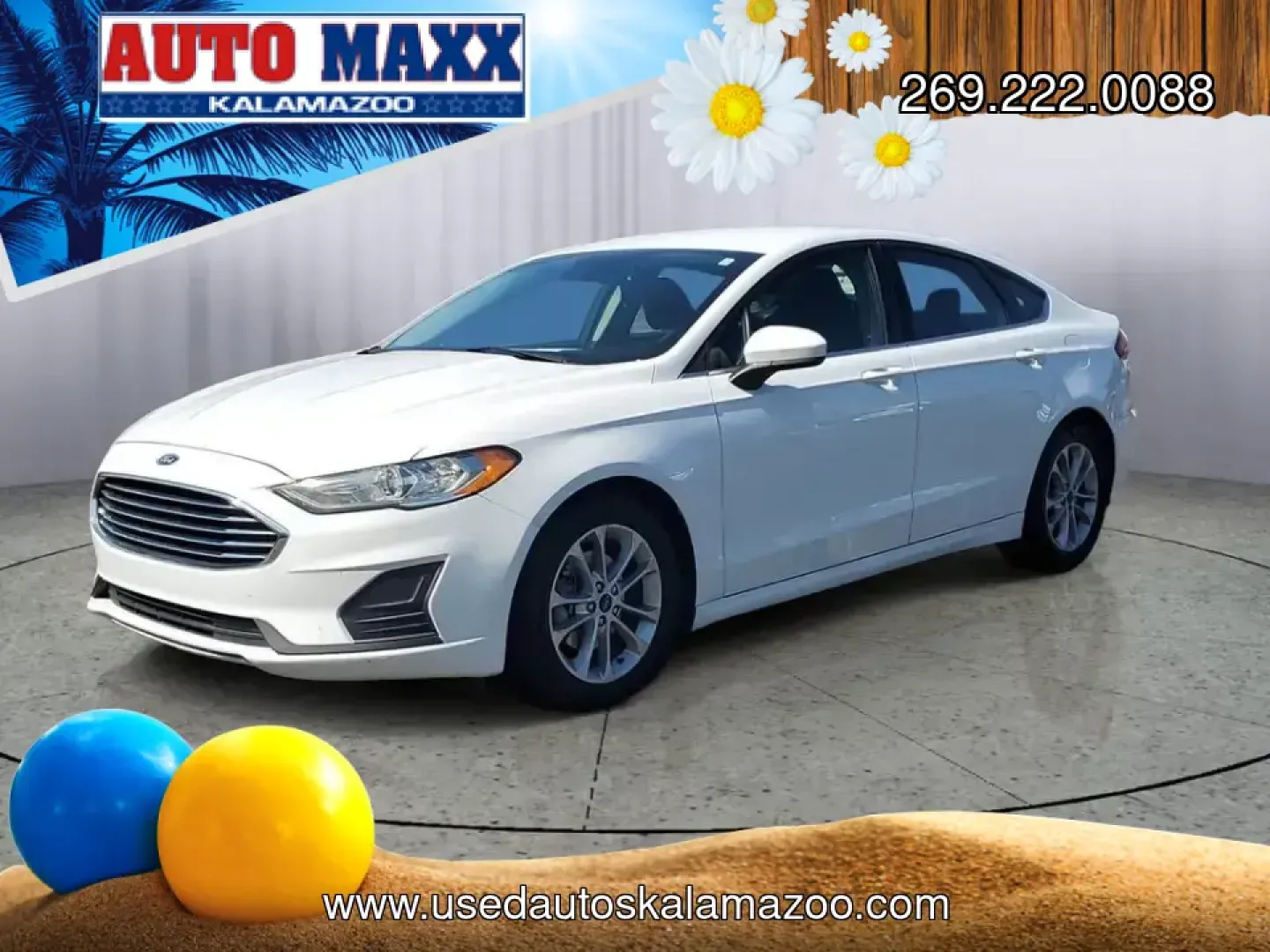 2020 /Ebony Ford Fusion SE (3FA6P0HD5LR) with an 4 Cyl, 1.5L engine, 6-speed automatic transmission, located at 6064 Gull Rd, Kalamazoo, MI, 49048, (269) 222-0088, 42.328388, -85.512924 - Need a smart, comfortable commuter that can handle the daily grind from Downtown Kalamazoo to Portage-then stretch its legs for a weekend run up Gull Road toward Gull Lake? This 2020 Ford Fusion SE is a practical, tech-forward sedan built for real life: long commutes, campus drop-offs, and road-trip - Photo#1