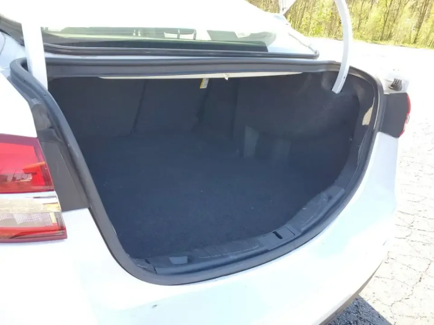 2020 /Ebony Ford Fusion SE (3FA6P0HD5LR) with an 4 Cyl, 1.5L engine, 6-speed automatic transmission, located at 6064 Gull Rd, Kalamazoo, MI, 49048, (269) 222-0088, 42.328388, -85.512924 - Need a smart, comfortable commuter that can handle the daily grind from Downtown Kalamazoo to Portage-then stretch its legs for a weekend run up Gull Road toward Gull Lake? This 2020 Ford Fusion SE is a practical, tech-forward sedan built for real life: long commutes, campus drop-offs, and road-trip - Photo#8