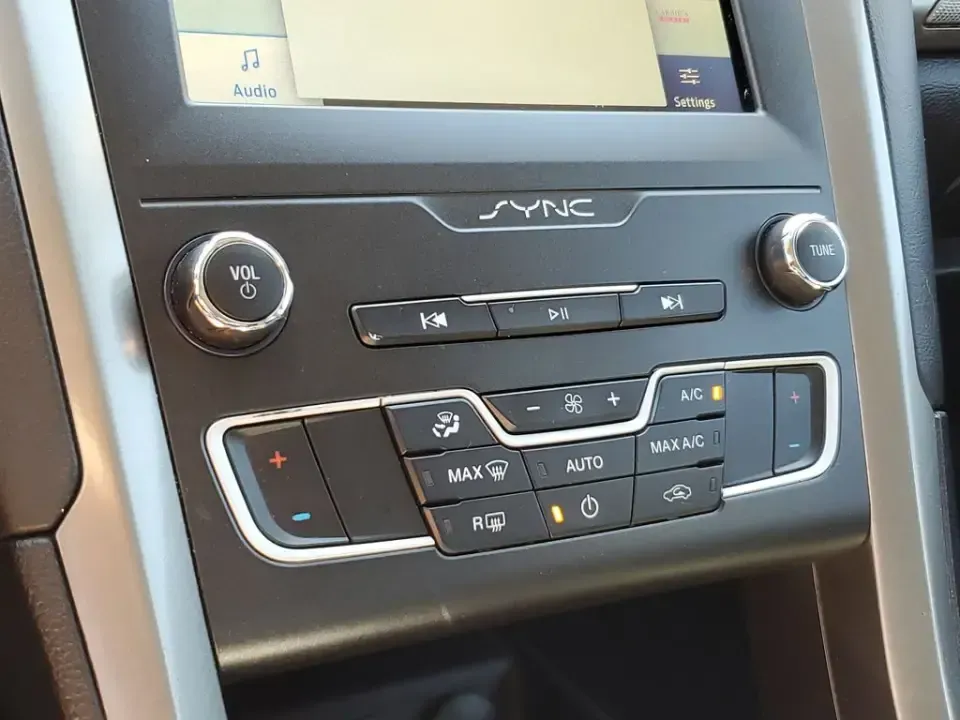 2020 /Ebony Ford Fusion SE (3FA6P0HD5LR) with an 4 Cyl, 1.5L engine, 6-speed automatic transmission, located at 6064 Gull Rd, Kalamazoo, MI, 49048, (269) 222-0088, 42.328388, -85.512924 - Need a smart, comfortable commuter that can handle the daily grind from Downtown Kalamazoo to Portage-then stretch its legs for a weekend run up Gull Road toward Gull Lake? This 2020 Ford Fusion SE is a practical, tech-forward sedan built for real life: long commutes, campus drop-offs, and road-trip - Photo#24