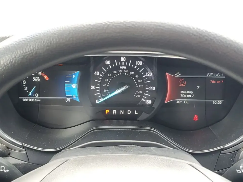 2020 Silver Metallic /Ebony Ford Fusion SE (3FA6P0HD6LR) with an 1.5L EcoBoost engine, Automatic transmission, located at 6064 Gull Rd, Kalamazoo, MI, 49048, (269) 222-0088, 42.328388, -85.512924- Photo#36