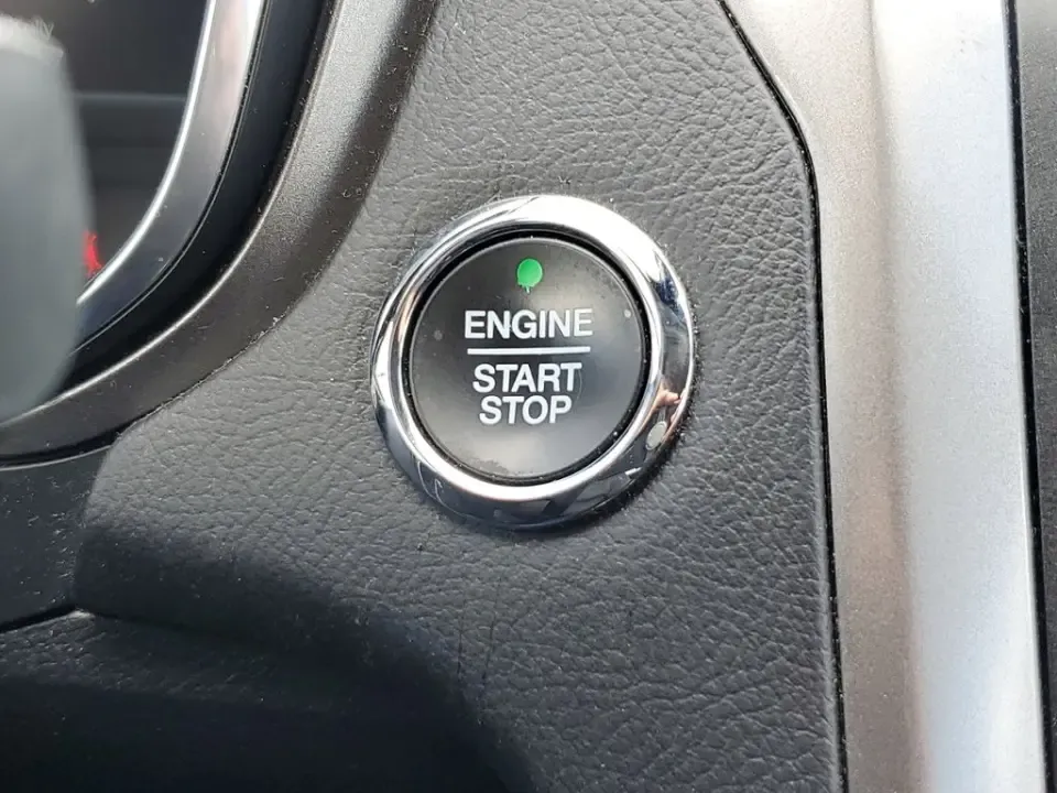 2020 Silver Metallic /Ebony Ford Fusion SE (3FA6P0HD6LR) with an 1.5L EcoBoost engine, Automatic transmission, located at 6064 Gull Rd, Kalamazoo, MI, 49048, (269) 222-0088, 42.328388, -85.512924- Photo#44