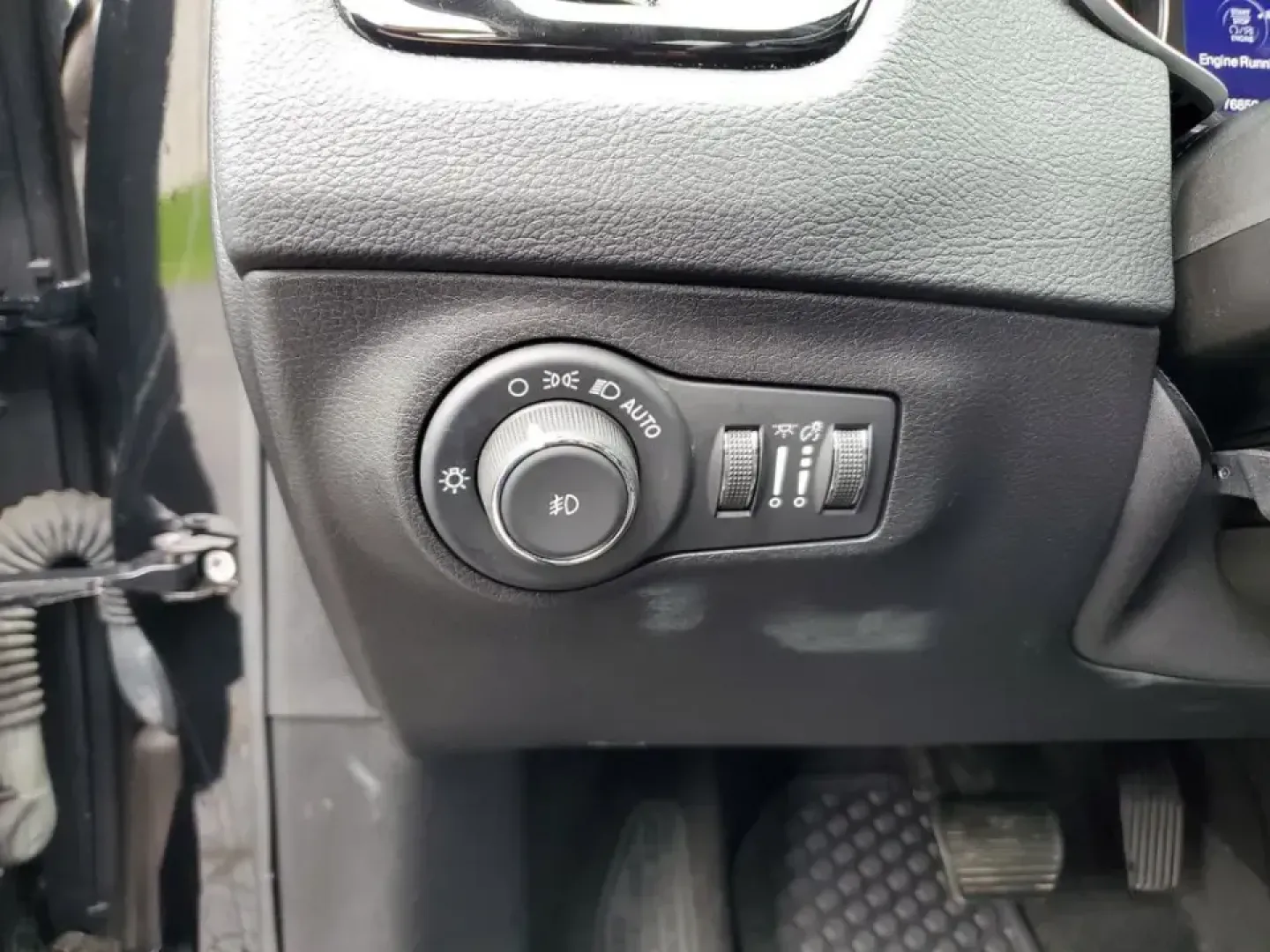 2019 /Black Jeep Compass Altitude (3C4NJDBB2KT) with an 4 Cyl, 2.4L engine, 9-speed automatic transmission, located at 6064 Gull Rd, Kalamazoo, MI, 49048, (269) 222-0088, 42.328388, -85.512924 - Picture your next Michigan weekend: packing up for a fall color drive to Gull Lake, heading out before sunrise for a hike at Kalamazoo Nature Center, or confidently commuting through lake-effect snow on I-94. This 2019 Jeep Compass Altitude 4WD is built for real life in Kalamazoo-comfortable for dai - Photo#15