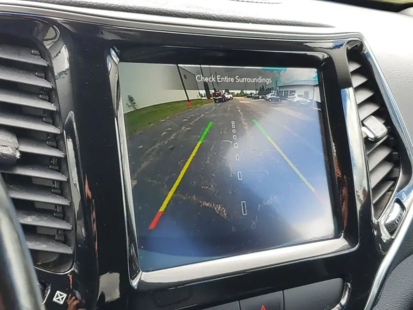 2020 /Black Jeep Cherokee Limited (1C4PJMDX0LD) with an V6, 3.2L engine, 9-speed automatic transmission, located at 6064 Gull Rd, Kalamazoo, MI, 49048, (269) 222-0088, 42.328388, -85.512924 - Pack up the family, point the hood toward Lake Michigan, and let the week melt away-this 2020 Jeep Cherokee Limited 4WD is built for real life in Southwest Michigan, from snowy school runs to weekend getaways up US-131. With confident traction, smart tech, and premium comfort, it's an ideal crossove- Photo#22