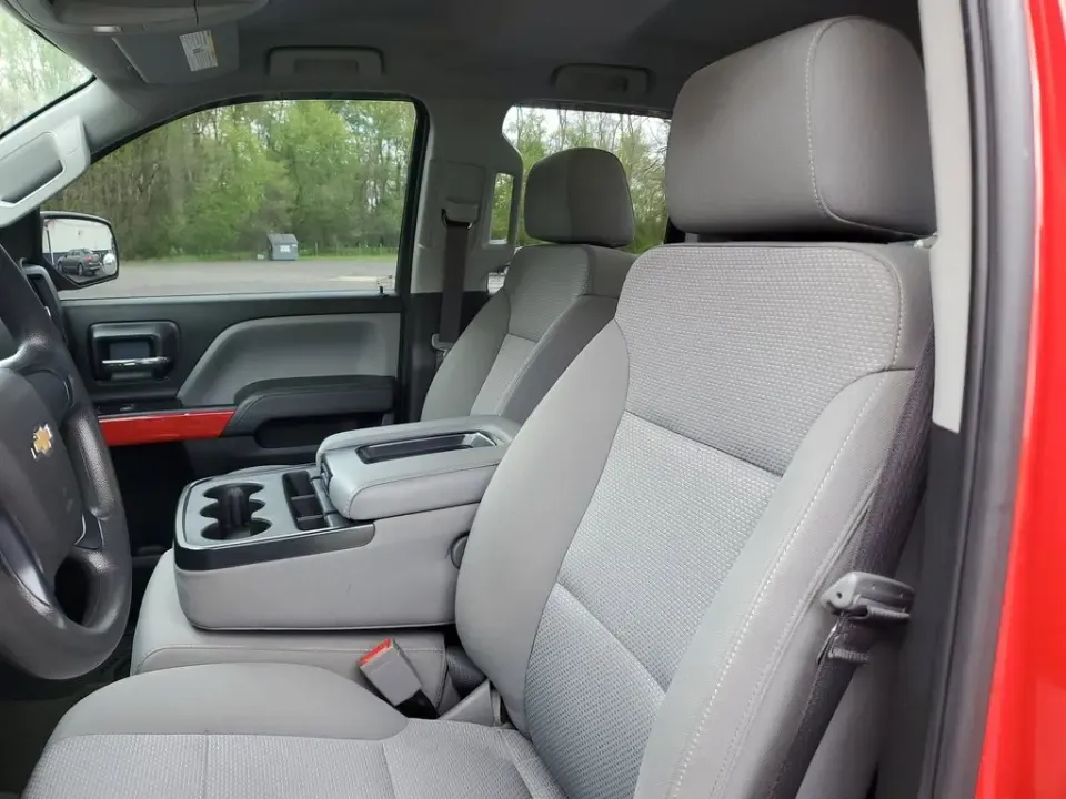2018 Red /Dark Ash With Jet Black Interior Accents Chevrolet Silverado 1500 Custom (1GCVKPECXJZ) with an EcoTec3 5.3L V8 engine, Automatic transmission, located at 6064 Gull Rd, Kalamazoo, MI, 49048, (269) 222-0088, 42.328388, -85.512924- Photo#22