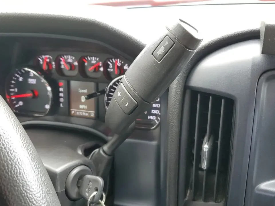 2018 Red /Dark Ash With Jet Black Interior Accents Chevrolet Silverado 1500 Custom (1GCVKPECXJZ) with an EcoTec3 5.3L V8 engine, Automatic transmission, located at 6064 Gull Rd, Kalamazoo, MI, 49048, (269) 222-0088, 42.328388, -85.512924- Photo#40