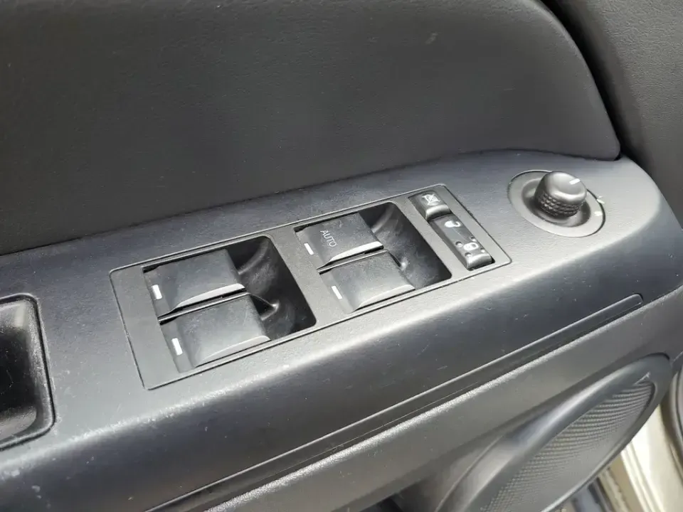 2015 /Dark Slate Gray Jeep Compass Sport (1C4NJDBB8FD) with an 4 Cyl, 2.4L engine, 5-speed manual transmission, located at 6064 Gull Rd, Kalamazoo, MI, 49048, (269) 222-0088, 42.328388, -85.512924 - Weekend trailheads, snowy commutes, and spontaneous road trips up to Lake Michigan all get easier when you've got a compact SUV that's ready for real life. This **2015 Jeep Compass Sport 4WD** is built for drivers who want everyday practicality with the confidence to handle Michigan weather-whether - Photo#10