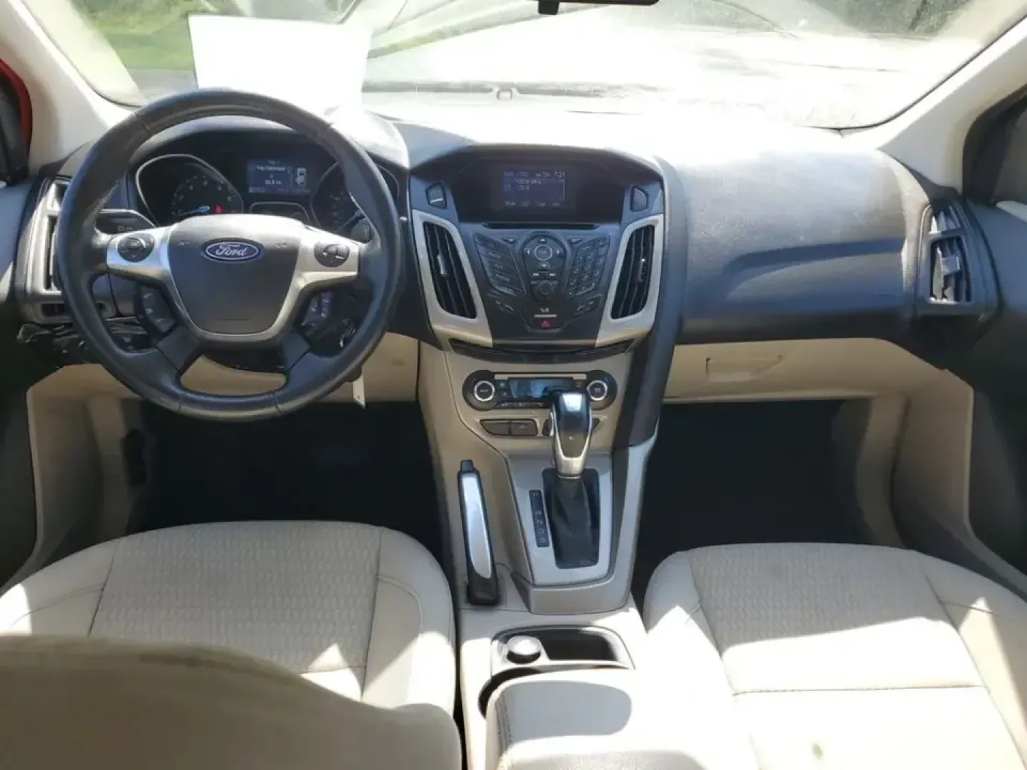 2012 /Medium Light Stone Ford Focus SEL (1FAHP3H24CL) with an 4 Cyl, 2.0L engine, 6-speed auto-shift manual transmission, located at 6064 Gull Rd, Kalamazoo, MI, 49048, (269) 222-0088, 42.328388, -85.512924 - Need a dependable commuter that keeps fuel stops and stress low while you cruise from Gull Road to Downtown Kalamazoo, campus, or the weekend farmers market? This Race Red 2012 Ford Focus SEL sedan is a smart pick for daily driving, first-time buyers, and budget-conscious shoppers who want a practic - Photo#9
