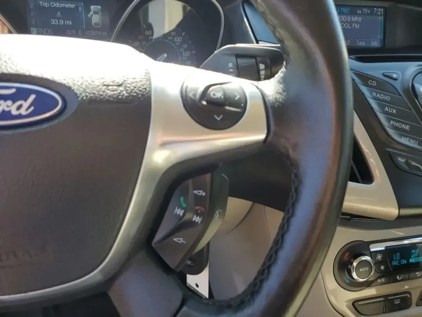 2012 /Medium Light Stone Ford Focus SEL (1FAHP3H24CL) with an 4 Cyl, 2.0L engine, 6-speed auto-shift manual transmission, located at 6064 Gull Rd, Kalamazoo, MI, 49048, (269) 222-0088, 42.328388, -85.512924 - Need a dependable commuter that keeps fuel stops and stress low while you cruise from Gull Road to Downtown Kalamazoo, campus, or the weekend farmers market? This Race Red 2012 Ford Focus SEL sedan is a smart pick for daily driving, first-time buyers, and budget-conscious shoppers who want a practic - Photo#16