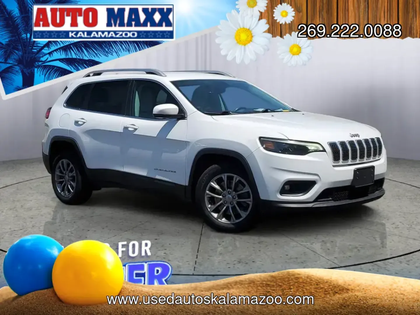 2020 /Ski Gray/Black Jeep Cherokee Latitude Plus (1C4PJLLB5LD) with an 4 Cyl, 2.4L engine, 9-speed automatic transmission, located at 6064 Gull Rd, Kalamazoo, MI, 49048, (269) 222-0088, 42.328388, -85.512924 - Load up for lake days, campus commutes, and weekend escapes up US-131 with an SUV that fits real life in Southwest Michigan. This **2020 Jeep Cherokee Latitude Plus** is the kind of versatile crossover that works for busy families, WMU students, and anyone who wants comfortable daily driving with pr- Photo#0
