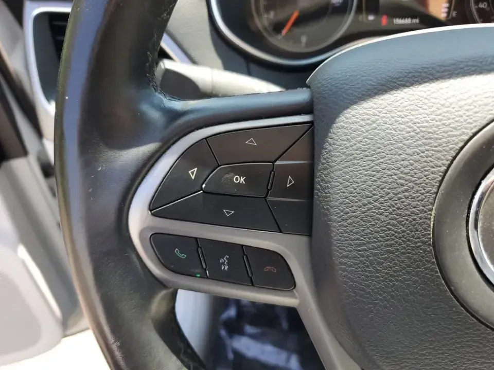 2020 /Ski Gray/Black Jeep Cherokee Latitude Plus (1C4PJLLB5LD) with an 4 Cyl, 2.4L engine, 9-speed automatic transmission, located at 6064 Gull Rd, Kalamazoo, MI, 49048, (269) 222-0088, 42.328388, -85.512924 - Load up for lake days, campus commutes, and weekend escapes up US-131 with an SUV that fits real life in Southwest Michigan. This **2020 Jeep Cherokee Latitude Plus** is the kind of versatile crossover that works for busy families, WMU students, and anyone who wants comfortable daily driving with pr - Photo#18
