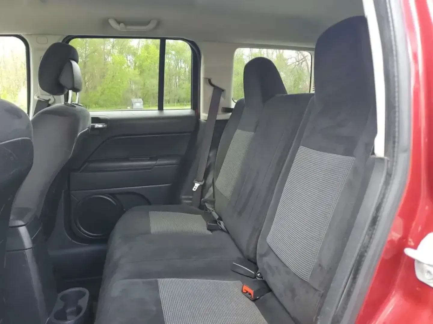 2016 /Dark Slate Gray Jeep Patriot Sport (1C4NJRBB6GD) with an 4 Cyl, 2.4L engine, 6-speed automatic transmission, located at 6064 Gull Rd, Kalamazoo, MI, 49048, (269) 222-0088, 42.328388, -85.512924 - Weekend cabin runs up to Gull Lake, snowy commutes down I-94, or a last-minute road trip to Lake Michigan-this 2016 Jeep Patriot Sport 4WD is built for Kalamazoo life when you want SUV practicality with go-anywhere confidence. If you've been searching used cars near me and want something versatile f - Photo#6