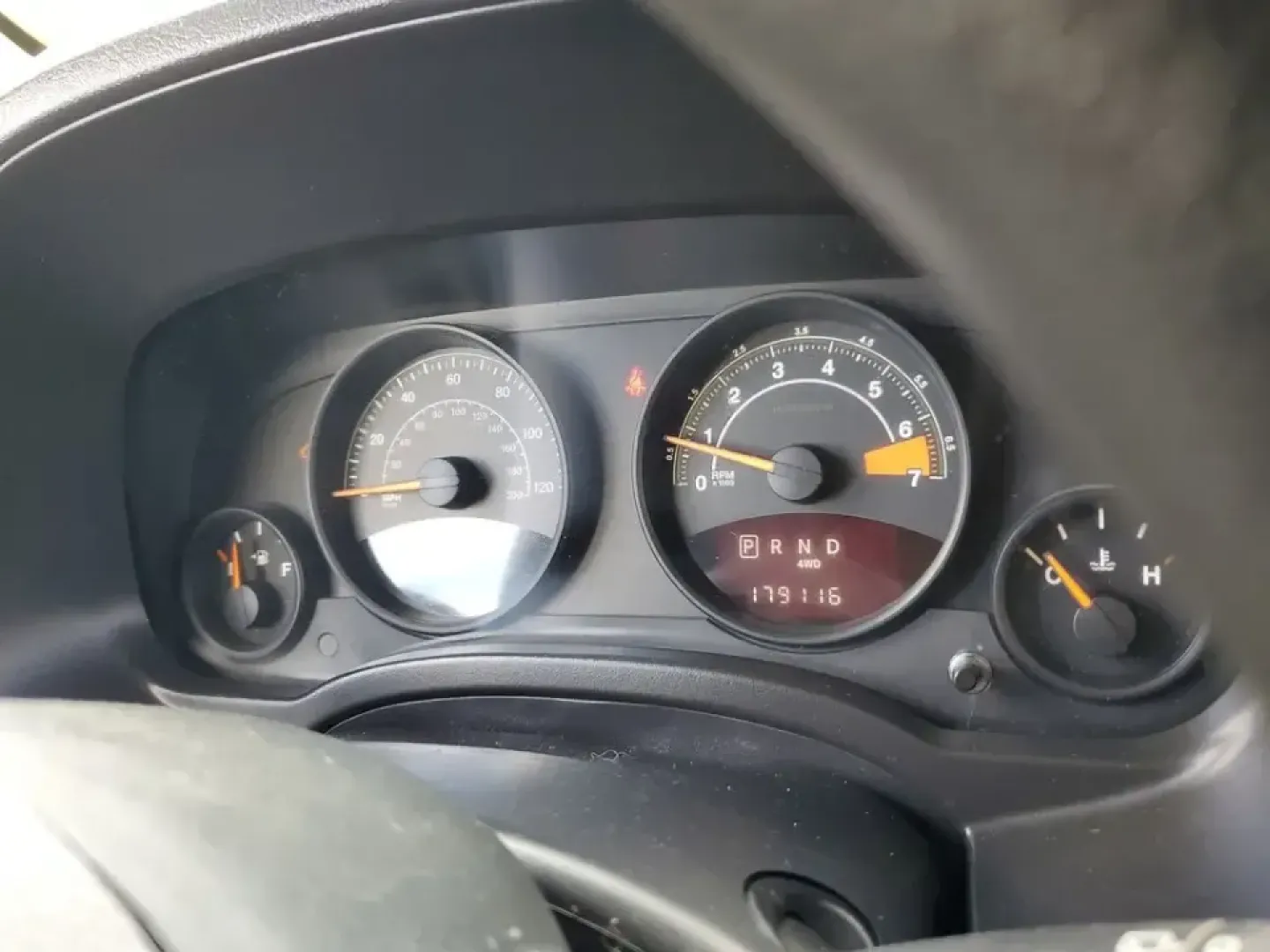 2016 /Dark Slate Gray Jeep Patriot Sport (1C4NJRBB6GD) with an 4 Cyl, 2.4L engine, 6-speed automatic transmission, located at 6064 Gull Rd, Kalamazoo, MI, 49048, (269) 222-0088, 42.328388, -85.512924 - Weekend cabin runs up to Gull Lake, snowy commutes down I-94, or a last-minute road trip to Lake Michigan-this 2016 Jeep Patriot Sport 4WD is built for Kalamazoo life when you want SUV practicality with go-anywhere confidence. If you've been searching used cars near me and want something versatile f - Photo#15