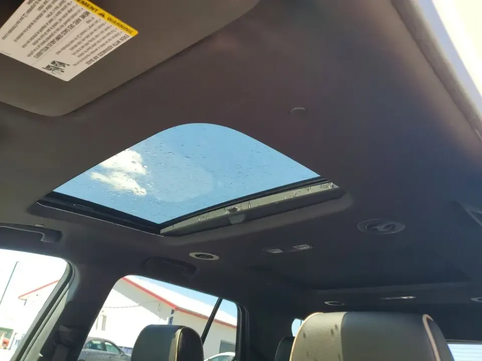 2023 Summit White /Black Chevrolet Traverse Premier (1GNEVKKW3PJ) with an 3.6L V6 SIDI VVT engine, Automatic transmission, located at 6064 Gull Rd, Kalamazoo, MI, 49048, (269) 222-0088, 42.328388, -85.512924- Photo#48