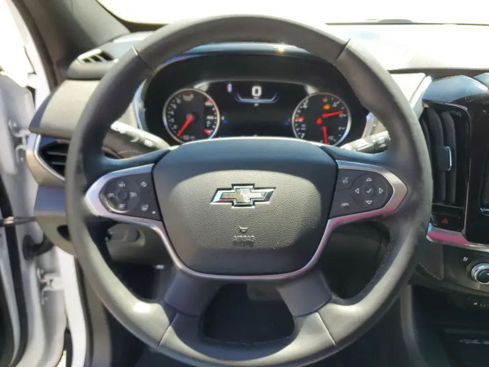 2023 Summit White /Black Chevrolet Traverse Premier (1GNEVKKW3PJ) with an 3.6L V6 SIDI VVT engine, Automatic transmission, located at 6064 Gull Rd, Kalamazoo, MI, 49048, (269) 222-0088, 42.328388, -85.512924- Photo#51