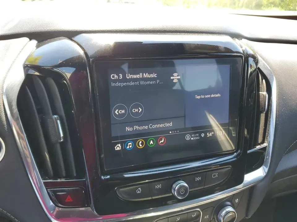 2023 Summit White /Black Chevrolet Traverse Premier (1GNEVKKW3PJ) with an 3.6L V6 SIDI VVT engine, Automatic transmission, located at 6064 Gull Rd, Kalamazoo, MI, 49048, (269) 222-0088, 42.328388, -85.512924- Photo#55