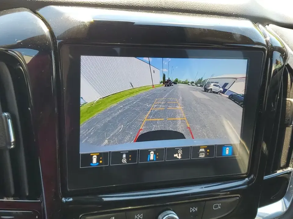 2023 Summit White /Black Chevrolet Traverse Premier (1GNEVKKW3PJ) with an 3.6L V6 SIDI VVT engine, Automatic transmission, located at 6064 Gull Rd, Kalamazoo, MI, 49048, (269) 222-0088, 42.328388, -85.512924- Photo#56