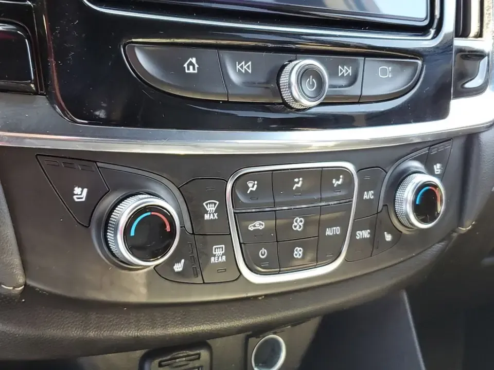 2023 Summit White /Black Chevrolet Traverse Premier (1GNEVKKW3PJ) with an 3.6L V6 SIDI VVT engine, Automatic transmission, located at 6064 Gull Rd, Kalamazoo, MI, 49048, (269) 222-0088, 42.328388, -85.512924- Photo#57
