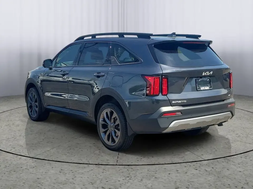 2023 Grey /Black Kia Sorento X-Line SX Prestige (5XYRKDLF3PG) with an 2.5L I4 DGI Turbocharged DOHC 16V LEV3-ULEV70 281hp engine, Automatic transmission, located at 6064 Gull Rd, Kalamazoo, MI, 49048, (269) 222-0088, 42.328388, -85.512924- Photo#4