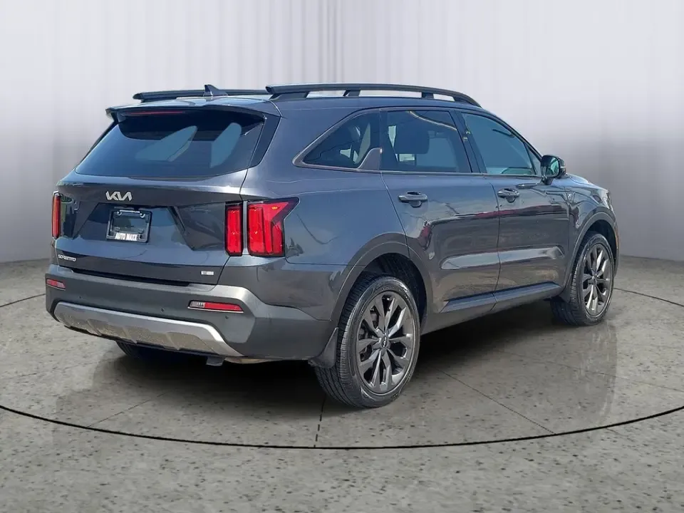 2023 Grey /Black Kia Sorento X-Line SX Prestige (5XYRKDLF3PG) with an 2.5L I4 DGI Turbocharged DOHC 16V LEV3-ULEV70 281hp engine, Automatic transmission, located at 6064 Gull Rd, Kalamazoo, MI, 49048, (269) 222-0088, 42.328388, -85.512924- Photo#6