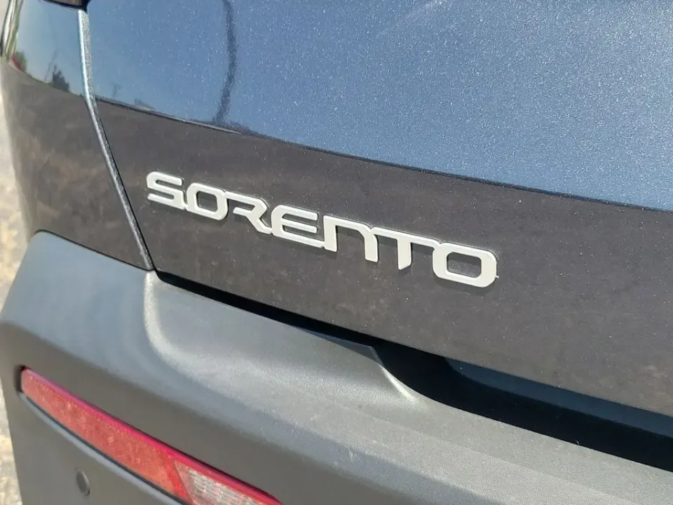 2023 Grey /Black Kia Sorento X-Line SX Prestige (5XYRKDLF3PG) with an 2.5L I4 DGI Turbocharged DOHC 16V LEV3-ULEV70 281hp engine, Automatic transmission, located at 6064 Gull Rd, Kalamazoo, MI, 49048, (269) 222-0088, 42.328388, -85.512924- Photo#10