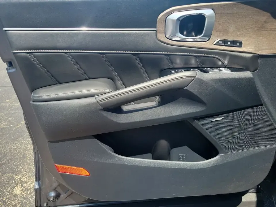 2023 Grey /Black Kia Sorento X-Line SX Prestige (5XYRKDLF3PG) with an 2.5L I4 DGI Turbocharged DOHC 16V LEV3-ULEV70 281hp engine, Automatic transmission, located at 6064 Gull Rd, Kalamazoo, MI, 49048, (269) 222-0088, 42.328388, -85.512924- Photo#16