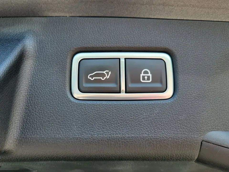 2023 Grey /Black Kia Sorento X-Line SX Prestige (5XYRKDLF3PG) with an 2.5L I4 DGI Turbocharged DOHC 16V LEV3-ULEV70 281hp engine, Automatic transmission, located at 6064 Gull Rd, Kalamazoo, MI, 49048, (269) 222-0088, 42.328388, -85.512924- Photo#74