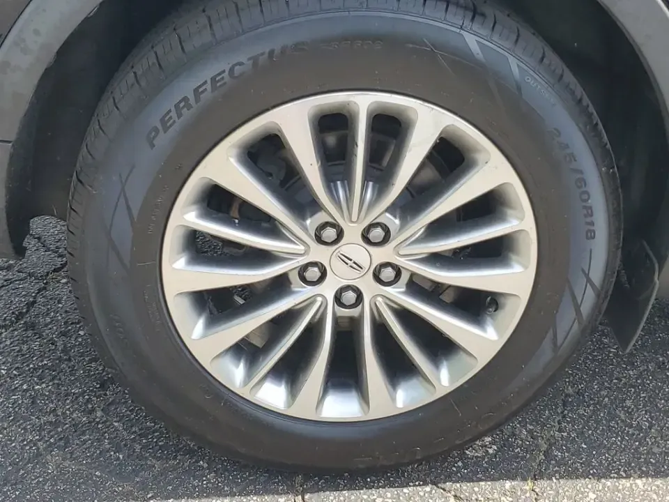 2018 /Ebony Lincoln MKX Select (2LMPJ8KR6JB) with an V6, 3.7L engine, 6-speed automatic transmission, located at 6064 Gull Rd, Kalamazoo, MI, 49048, (269) 222-0088, 42.328388, -85.512924 - Weekend getaways to South Haven, daily commutes down Gull Road, or family errands between Downtown Kalamazoo and Portage-this 2018 Lincoln MKX Select AWD is built for real life, with upscale comfort and all-weather confidence that fits Michigan seasons. If you've been searching used cars near me and - Photo#4