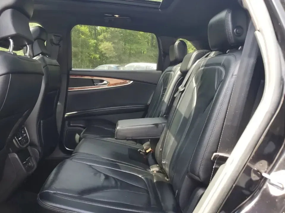 2018 /Ebony Lincoln MKX Select (2LMPJ8KR6JB) with an V6, 3.7L engine, 6-speed automatic transmission, located at 6064 Gull Rd, Kalamazoo, MI, 49048, (269) 222-0088, 42.328388, -85.512924 - Weekend getaways to South Haven, daily commutes down Gull Road, or family errands between Downtown Kalamazoo and Portage-this 2018 Lincoln MKX Select AWD is built for real life, with upscale comfort and all-weather confidence that fits Michigan seasons. If you've been searching used cars near me and - Photo#8