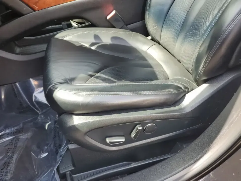 2018 /Ebony Lincoln MKX Select (2LMPJ8KR6JB) with an V6, 3.7L engine, 6-speed automatic transmission, located at 6064 Gull Rd, Kalamazoo, MI, 49048, (269) 222-0088, 42.328388, -85.512924 - Weekend getaways to South Haven, daily commutes down Gull Road, or family errands between Downtown Kalamazoo and Portage-this 2018 Lincoln MKX Select AWD is built for real life, with upscale comfort and all-weather confidence that fits Michigan seasons. If you've been searching used cars near me and - Photo#13